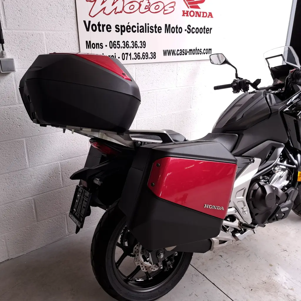 nc750x dct occasion noire 3.webp