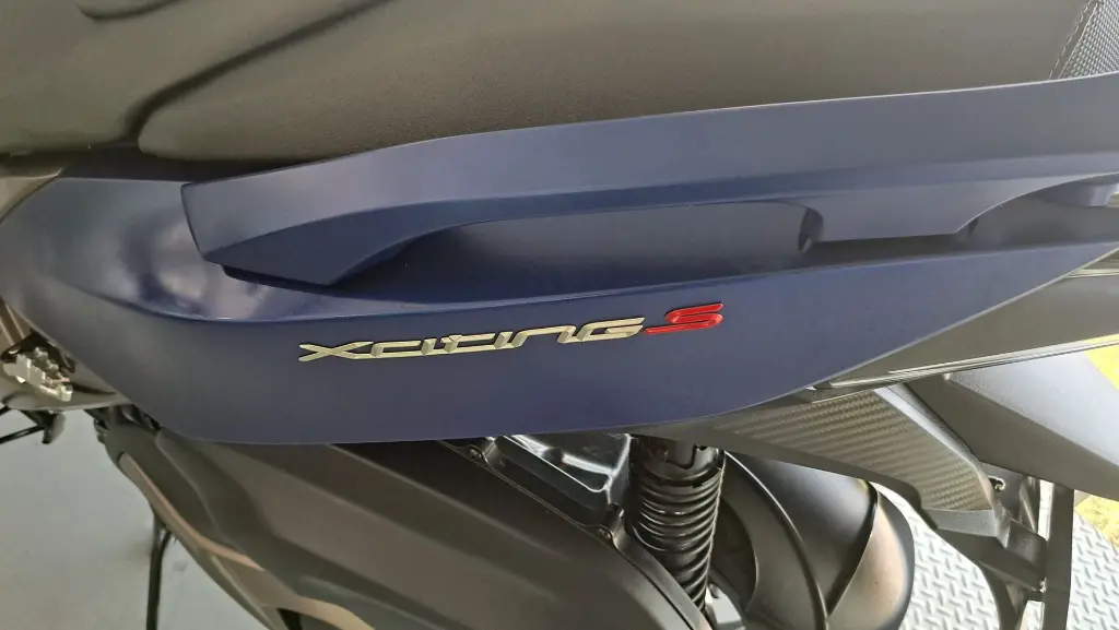 Scooter occasion Kymco xciting 400 s casumotos Mons 2.webp