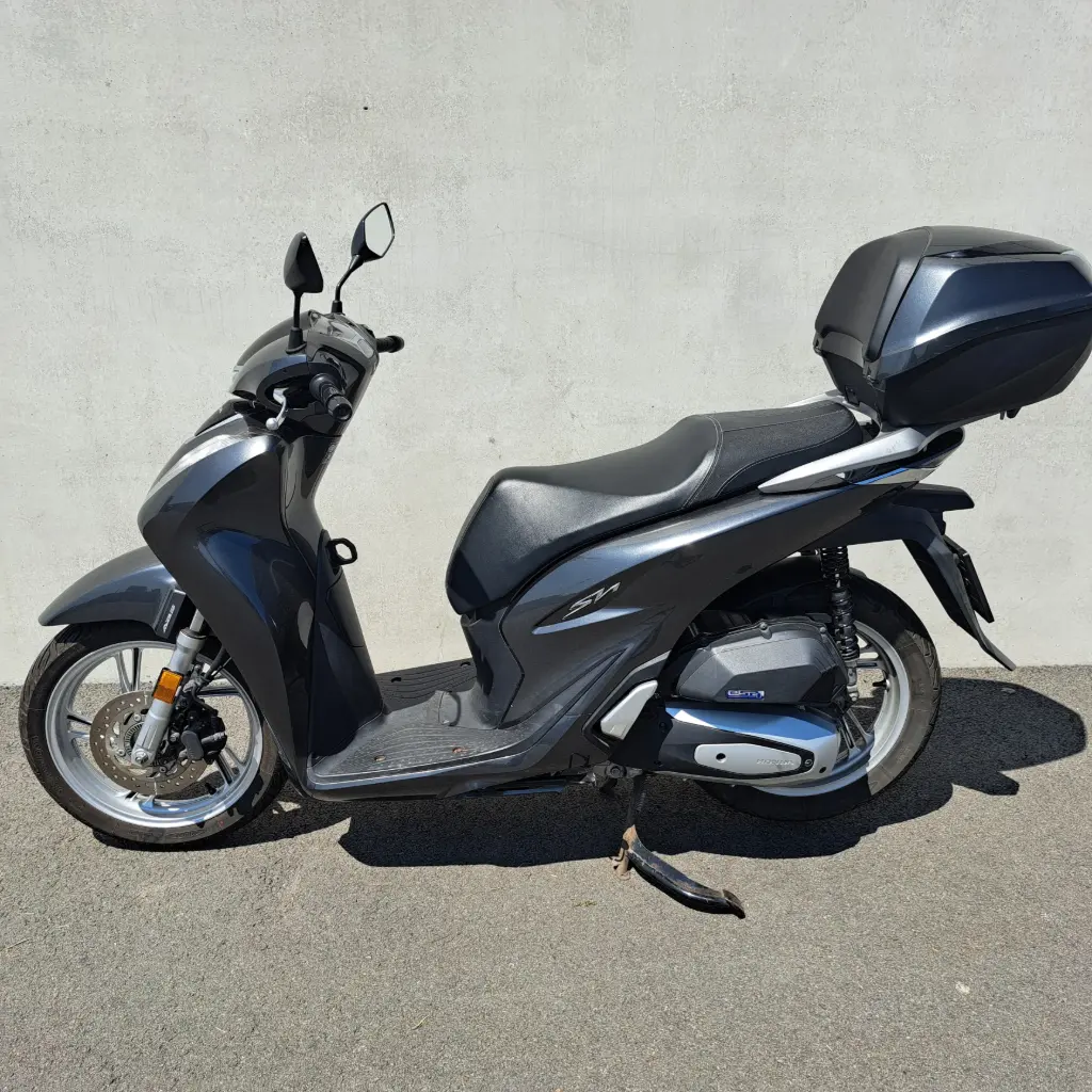 Scooter Honda SH125ABS Gris