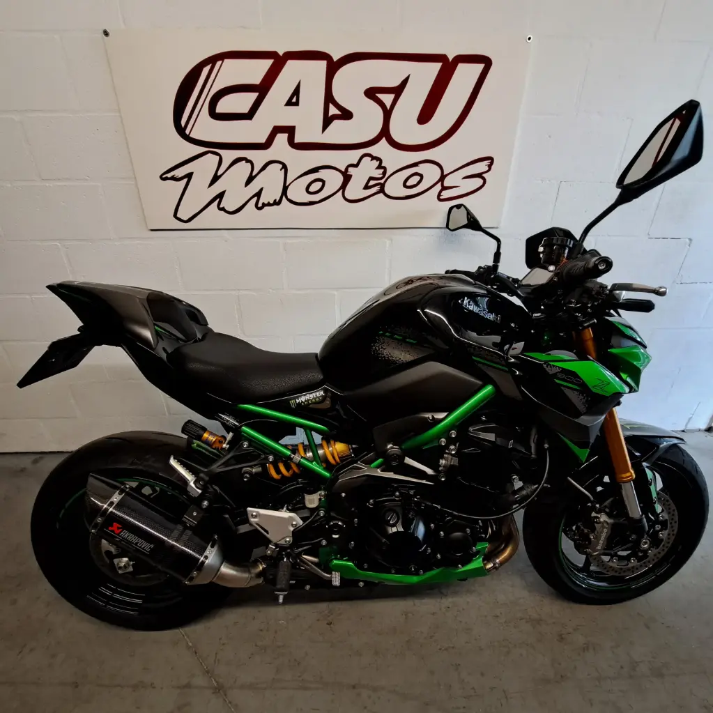Moto Kawasaki Z900SE