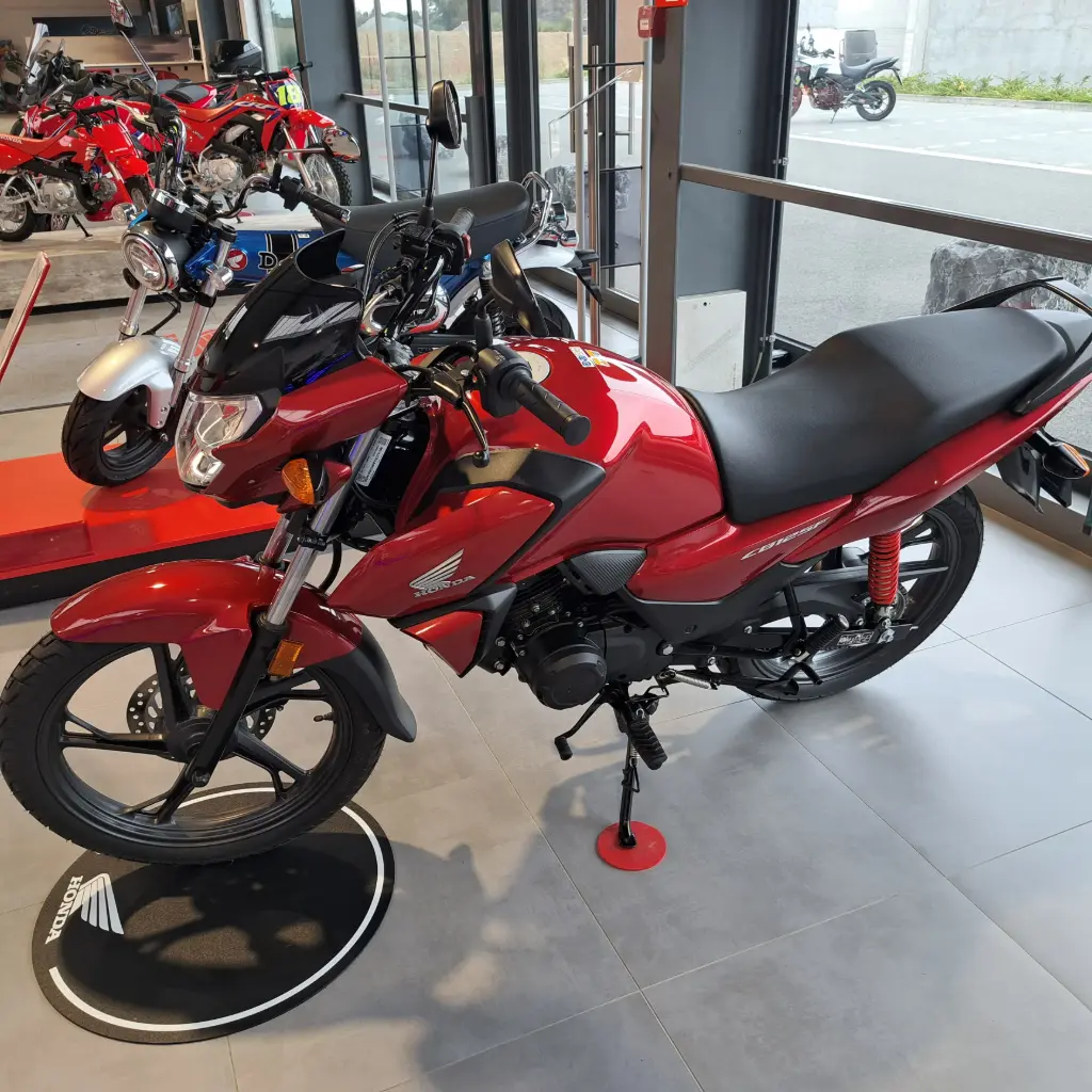 Moto Honda CB125F