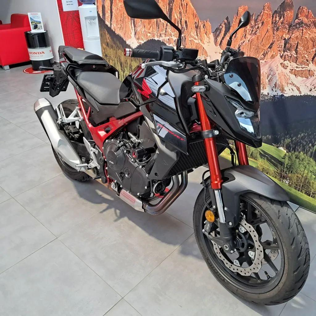 [F 35] Moto Honda CB750 Hornet 