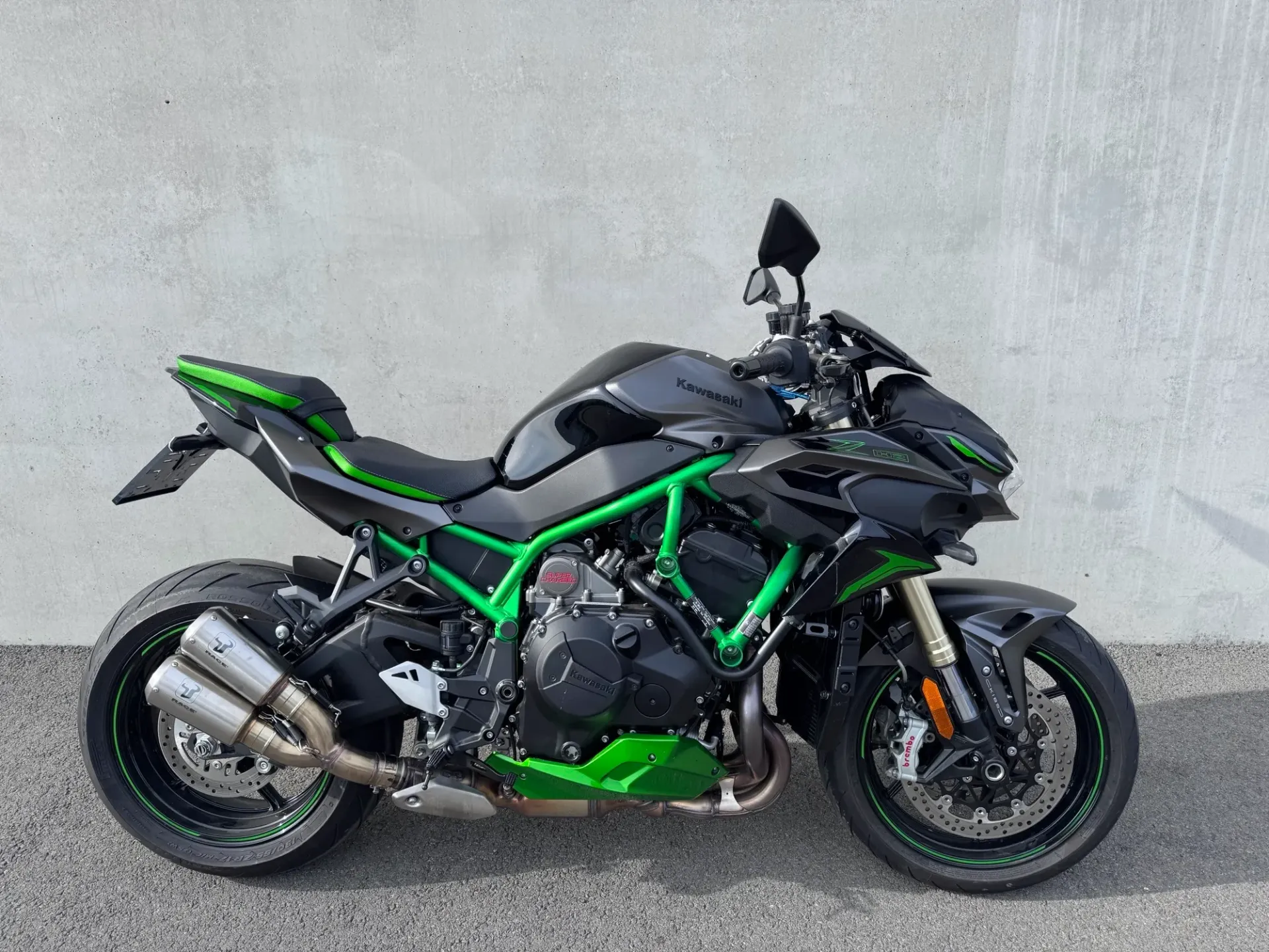 Moto Kawasaki ZH2 SE