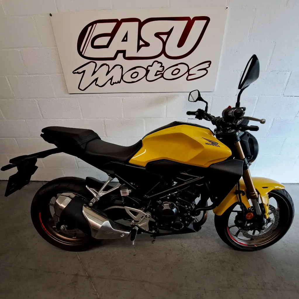 Moto Honda CB300R 