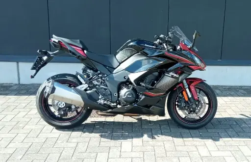 [F161] Moto Kawasaki Ninja 1000 SX Démonstration